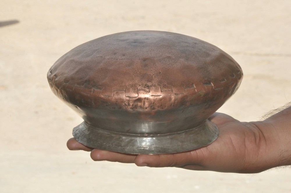 Old Copper Unique Shape Handcrafted Cooking Pot/Utensil/Kitchenware