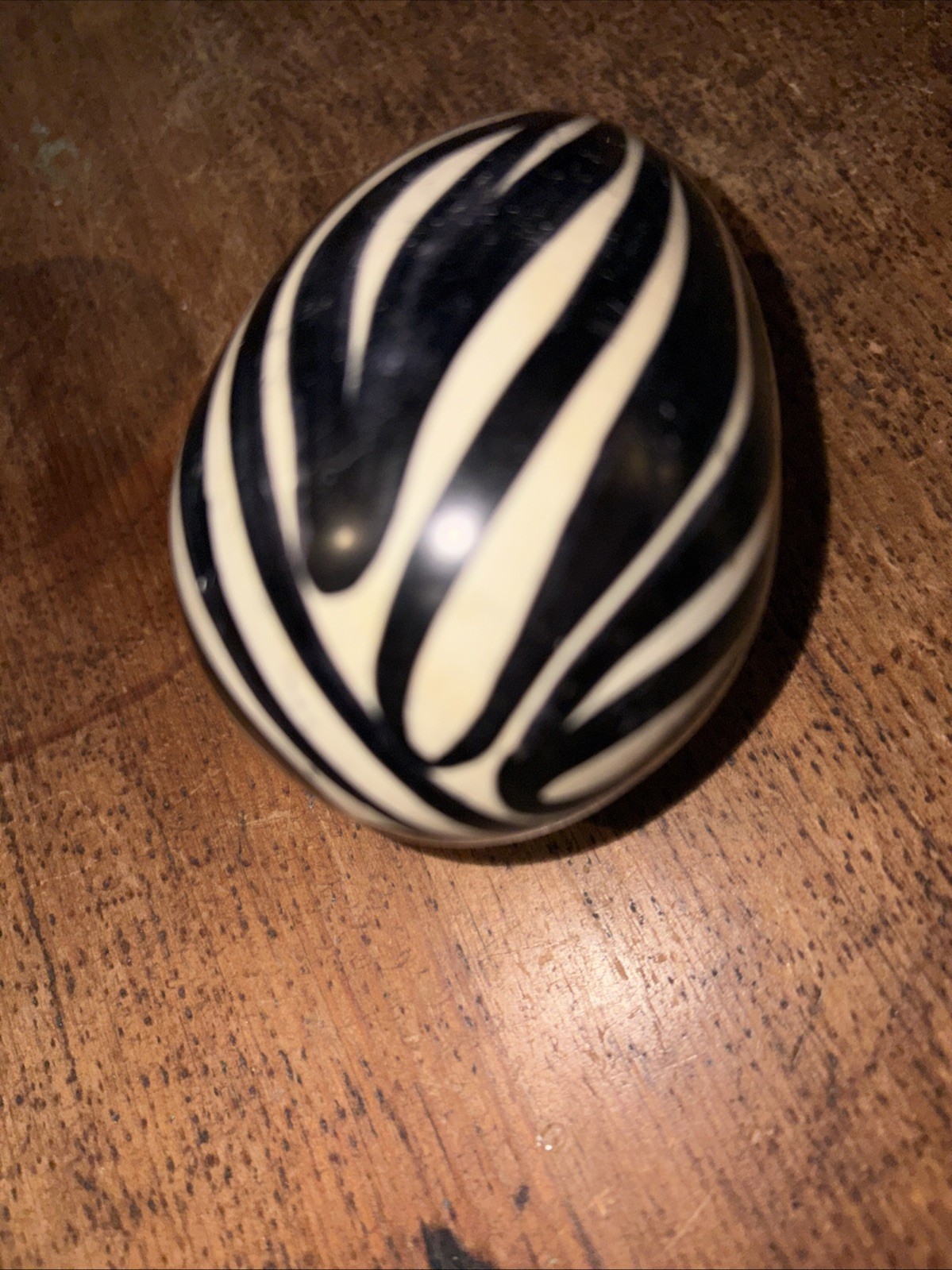 Vintage Kenyan Stone Eggs Hand Painted Carved Black And White 3.5 & 3 In.