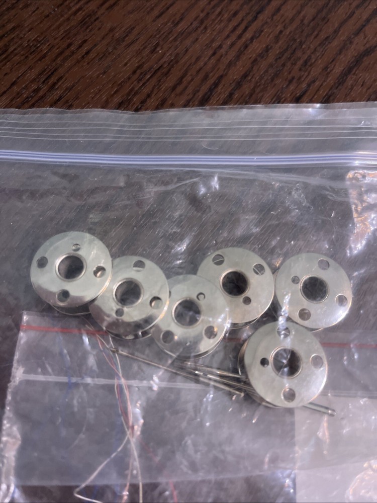 Bobbins For Singer Sewing Machine Metal & Plastic & Needles