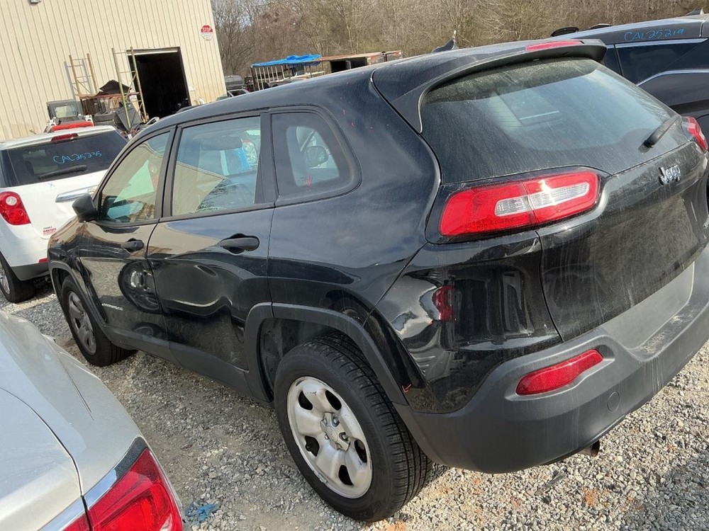 CHEROKEE 2014 Glove Box 4921045