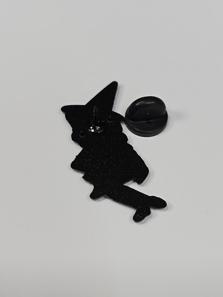 Bewitched Lapel Pin Elizabeth Montgomery as Samantha Stevens