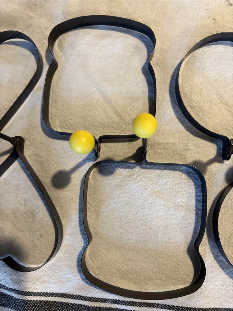 Set Of Six Fried Egg / Pancake Shape Rings