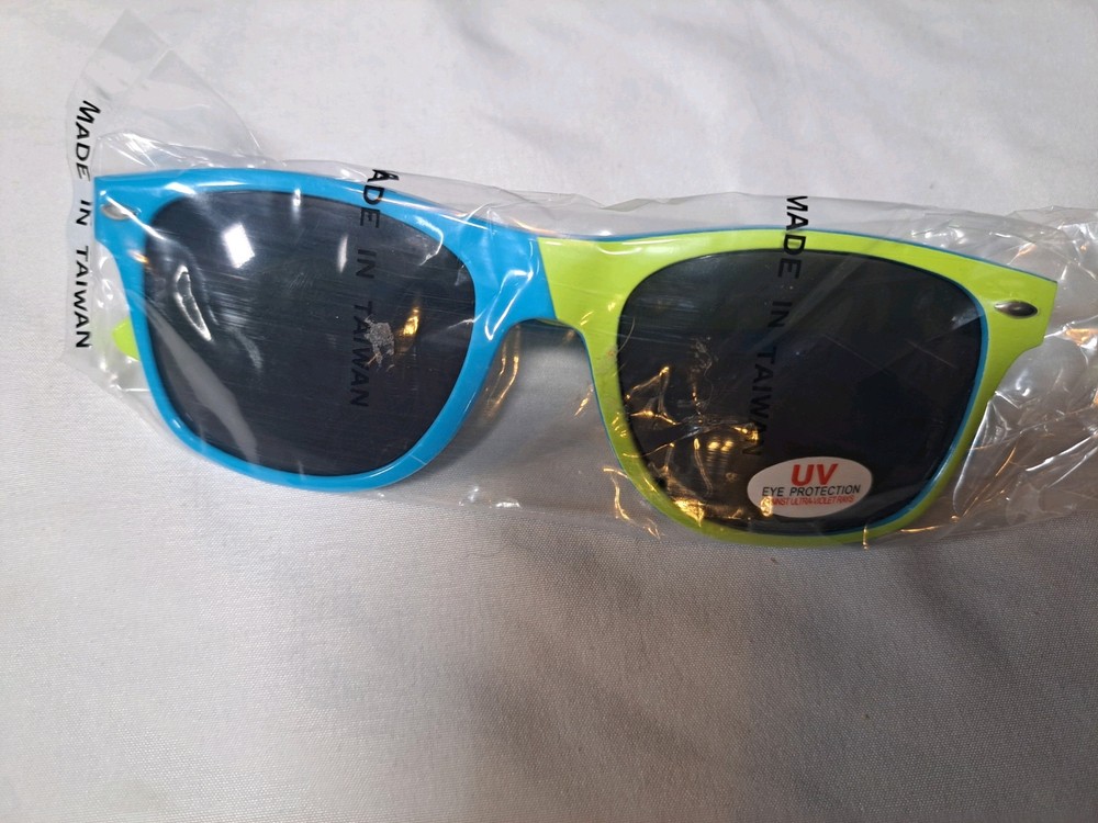 Sunglasses Blue & Green  Microsoft Windows Logo
