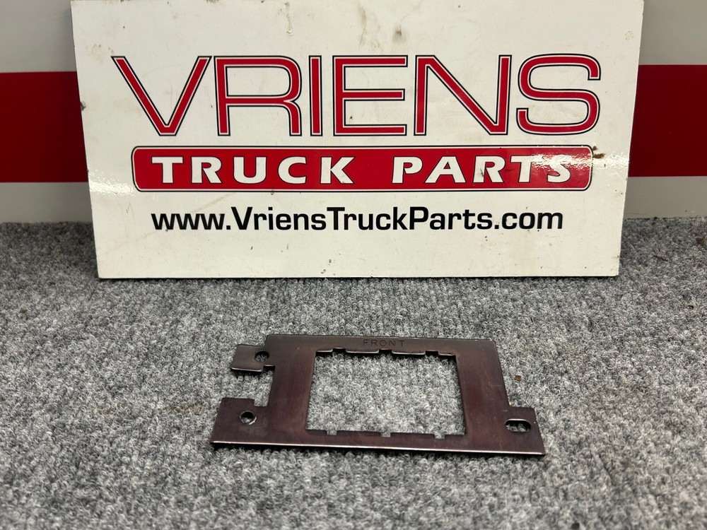 KENWORTH S64-1193-130 PANEL-SWITCH UPPER