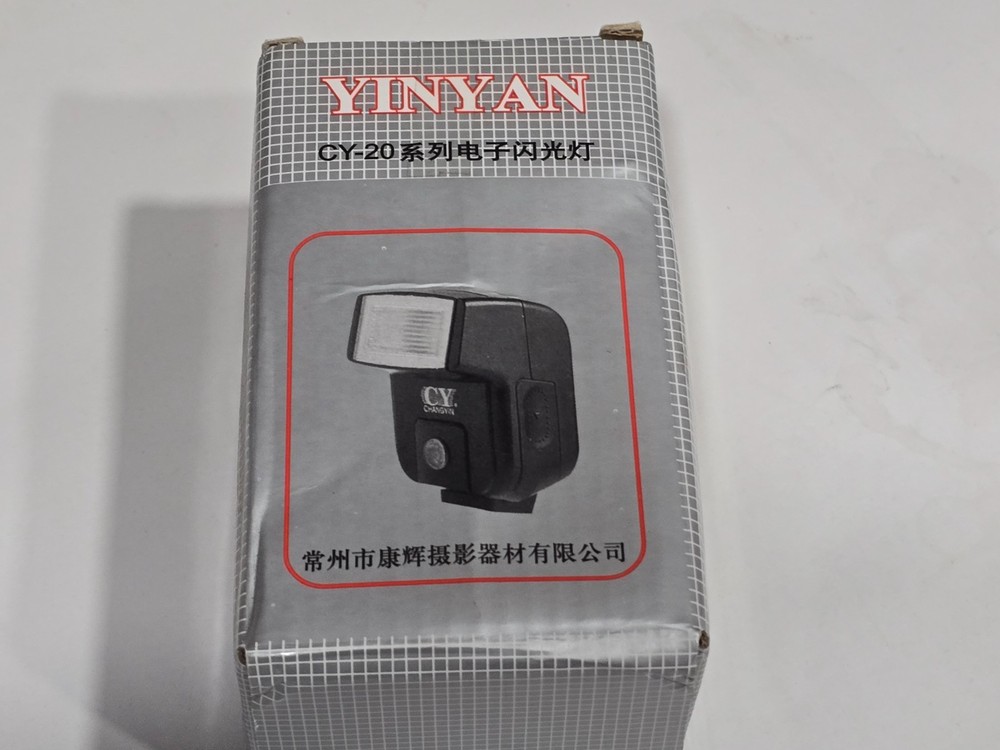 CHANGYIN CY-20 Digital DSLR Camera Flash Light