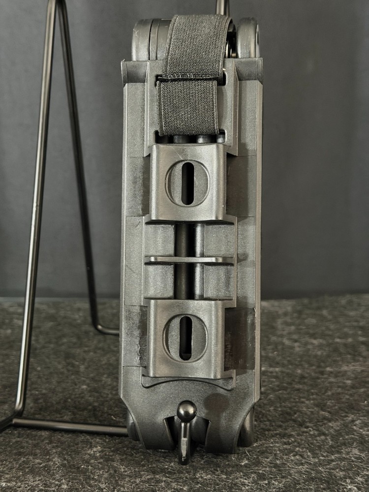 Master Lock: Folding Keyed U-Lock & Bracket for Bicycles, Model #8335EC, New!