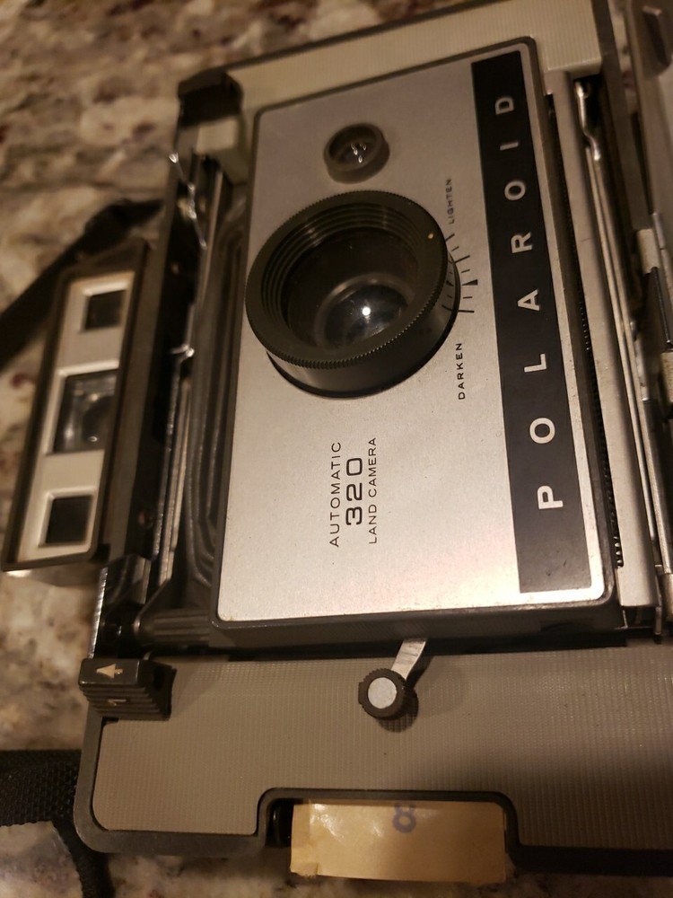 Vintage Polaroid Automatic 320 Land Camera w/ Case Unknown If Working