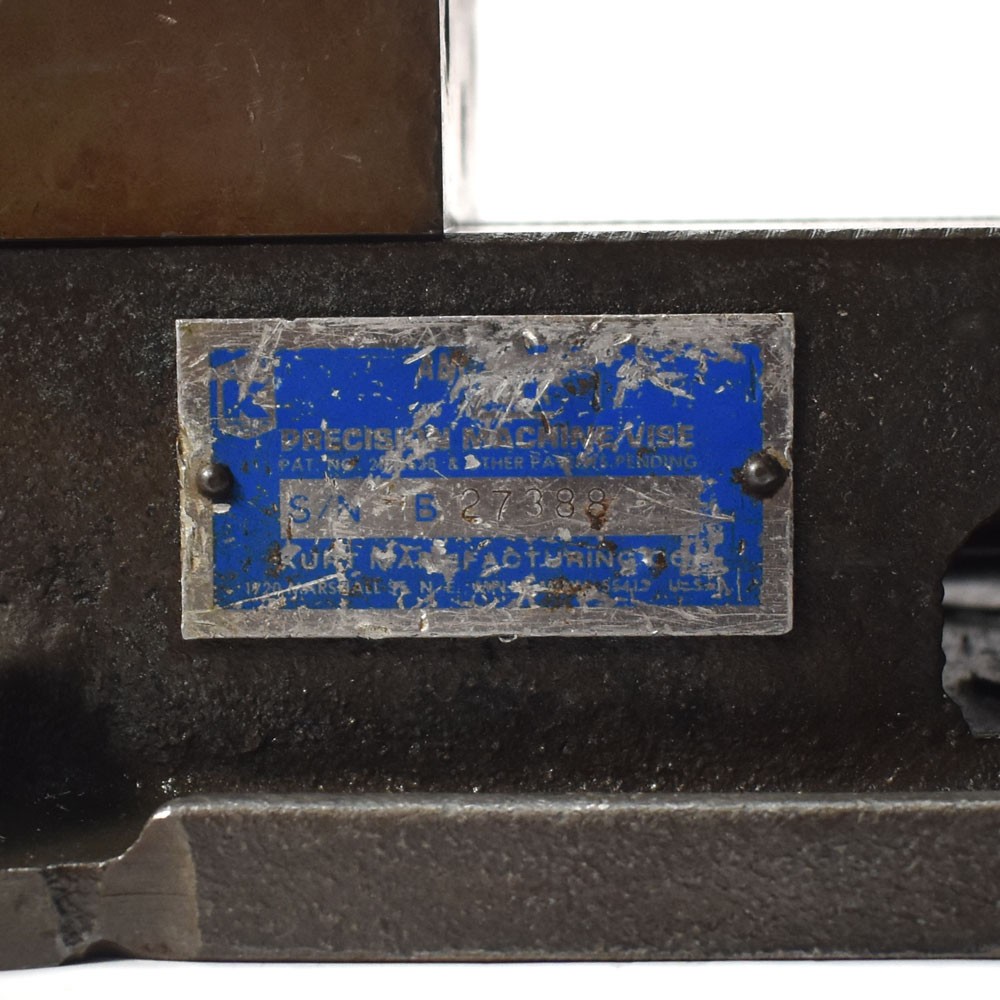 Kurt D60 Machine Vise 6" Wide Milling Machine 6" Opening w/ Jaws *Missing Handle