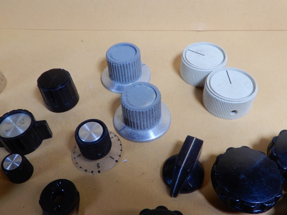 Huge Lot of Vintage Knobs - One Brown Daka Ware Everything Shown