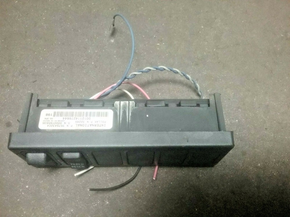 INTERNATIONAL SWITCH PANEL 3575432C4