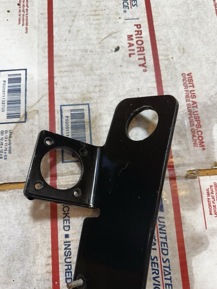 Mercruiser 454 MPI engine rear hook mount