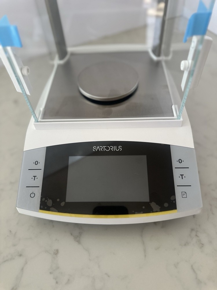 Sartorius Balance Scale BCA324i-1S