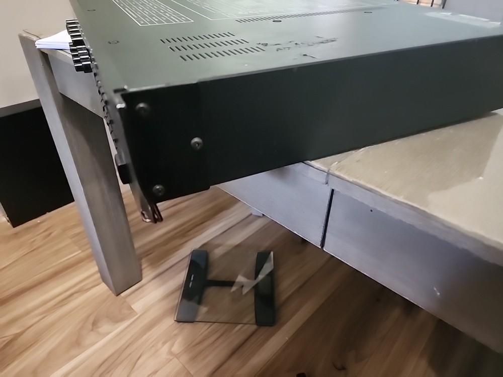 Roland E-660 Digital Stereo Parametric Mastering EQ