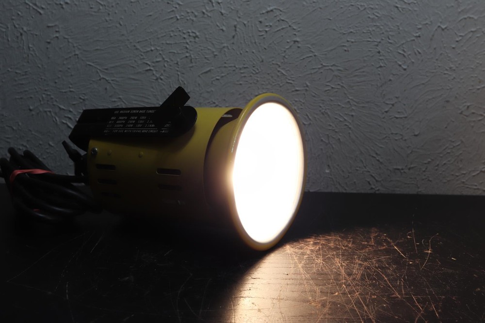 Smith Victor - Model A50 - Yellow - Photographic Studio Stage Light - Tested