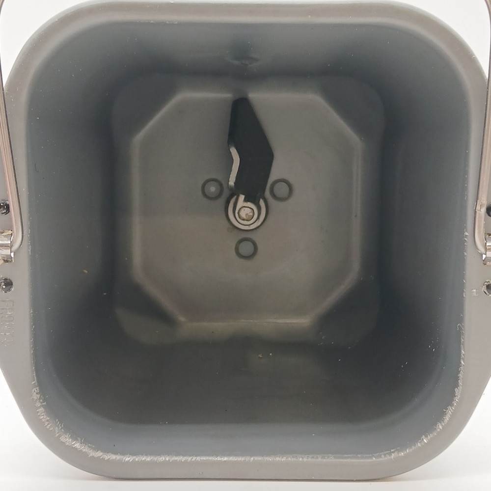 West Bend Bread Maker Machine Pan With Paddle Model 41063 Replacement Part