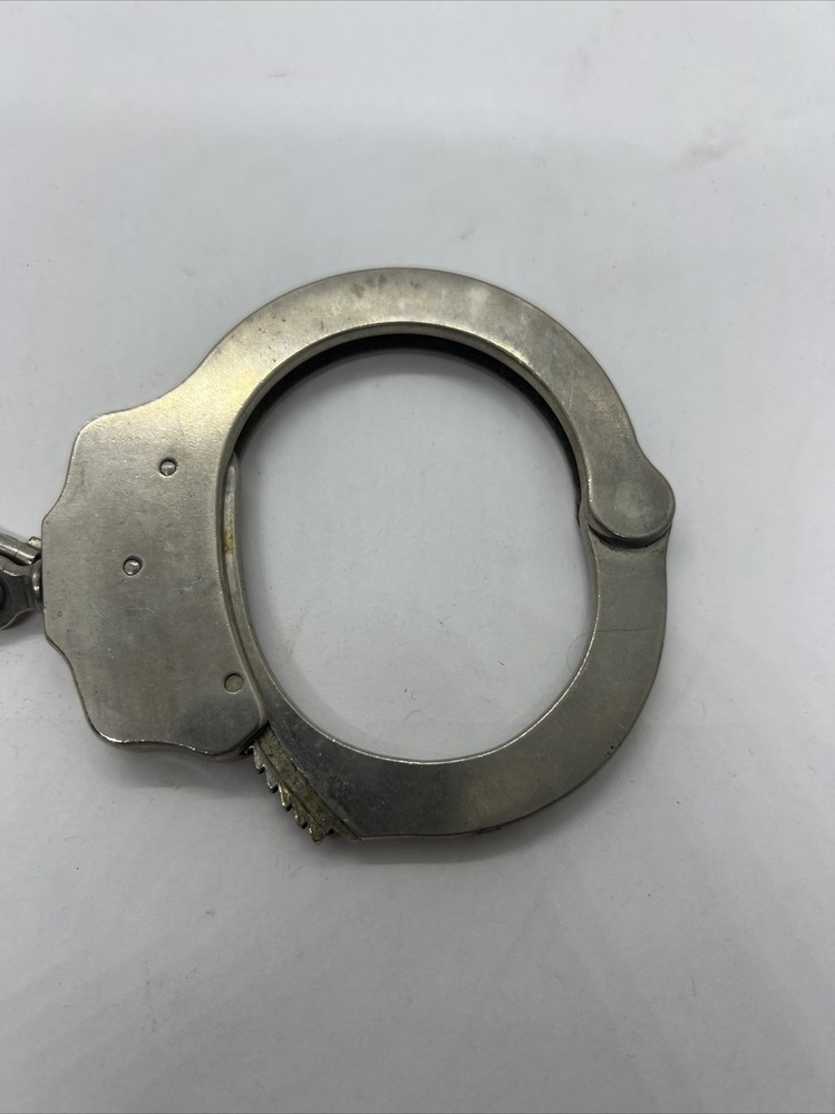 Handcuffes with Key Peerless Handcuff Co Lukin