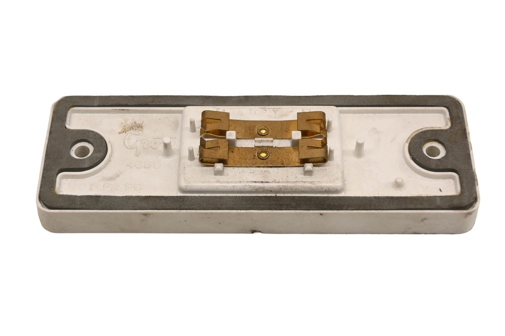 Grote 4680 Lamp Base