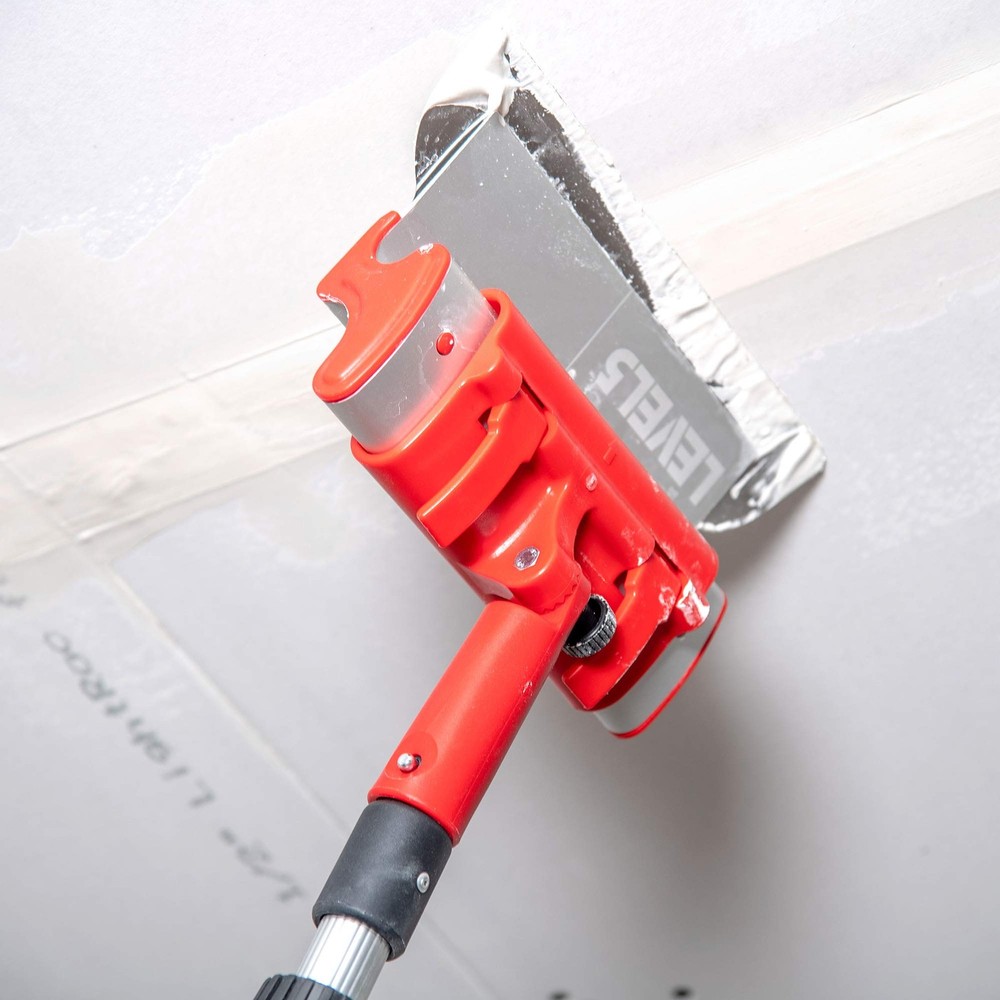 Extendable Drywall Skimming Blade Handle, 38.5 - 63 - LEVEL5 | Pro-Grade |