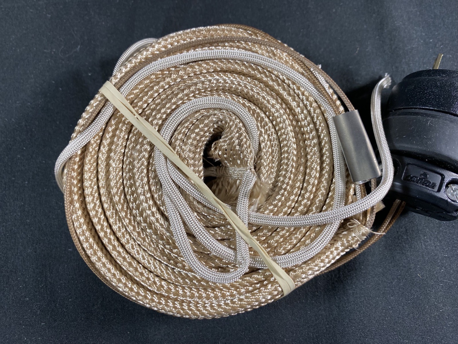 BRISKHEAT 1" Width 6' Length 120 Volt 624 Watt Insulated Heating Tape BMC481303