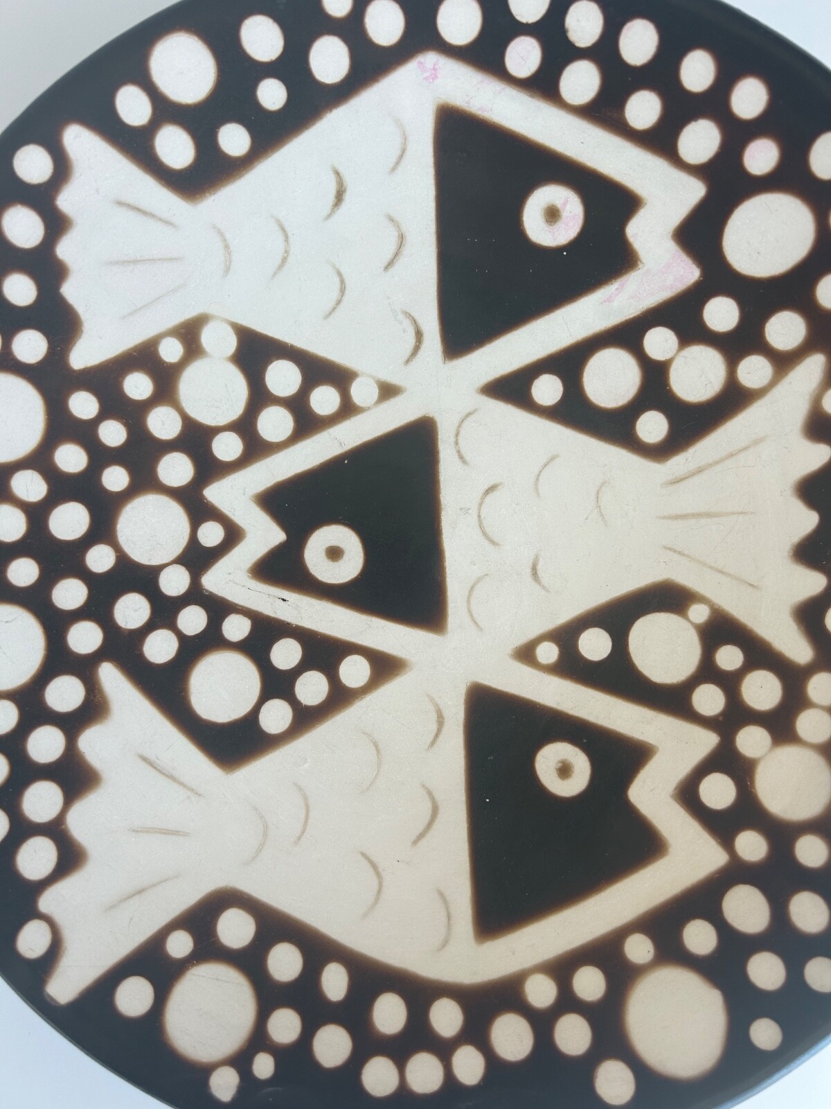 Antonio Lozada - original Chulucanas Peru Pottery Plate "3 fish" 10inch