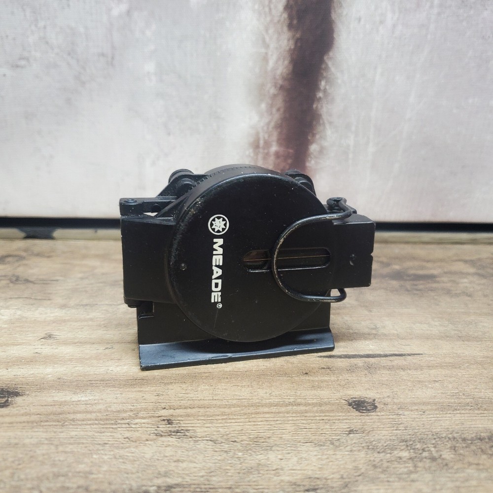 MEADE Magnetic Folding Compass Metal Case