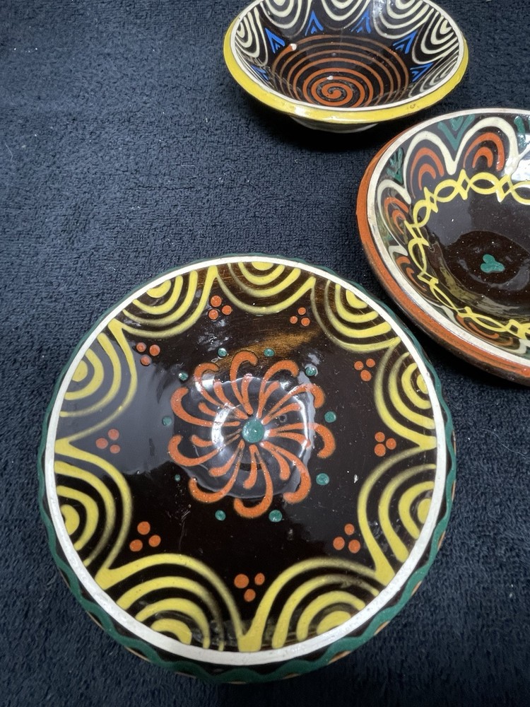 Handerbelt Germany Ceramic Art Small Bowl Set