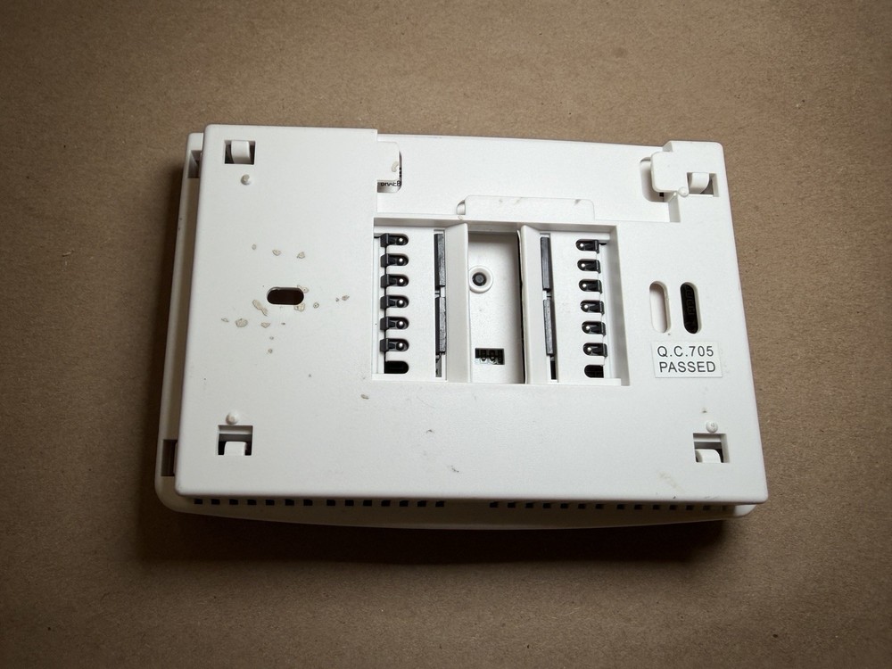 Braeburn 5220 Universal Programmable Thermostat