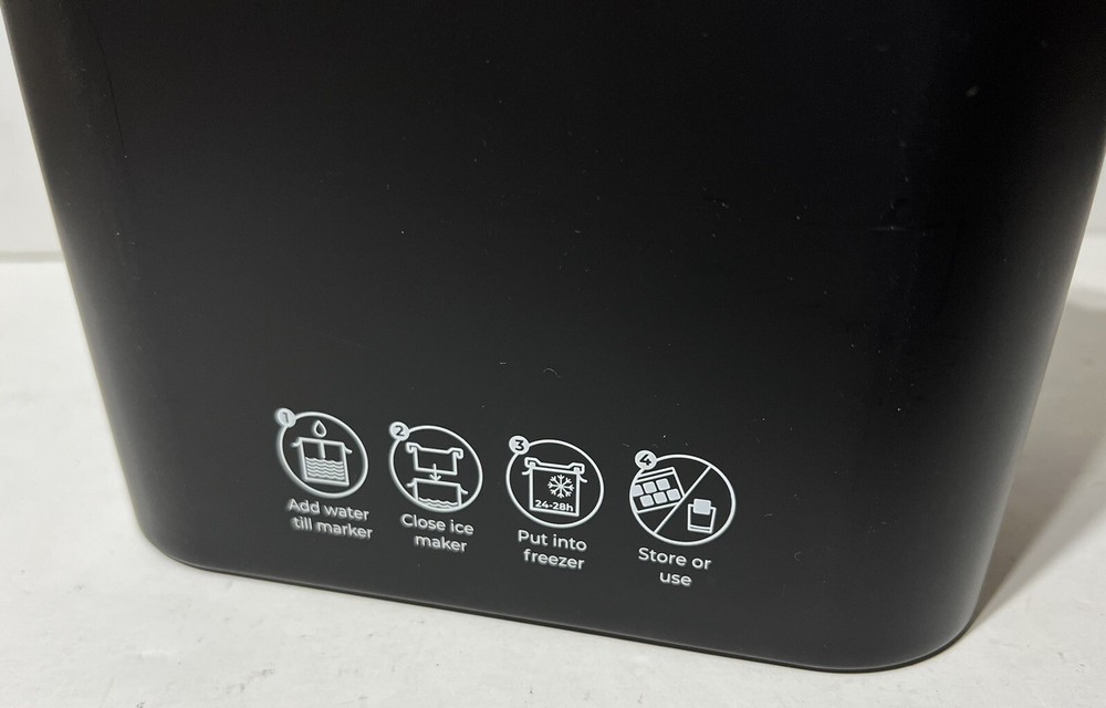 Berlinzo Clear Ice Cube Maker - Whiskey Ice Cube Maker Mold 2 Large Cubes