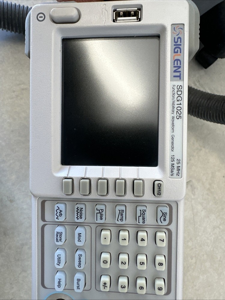 SIGLENT SDG1025 25MHz FUNCTION/ARBITRARY WAVEFORM GENERATOR 125 MSA/S