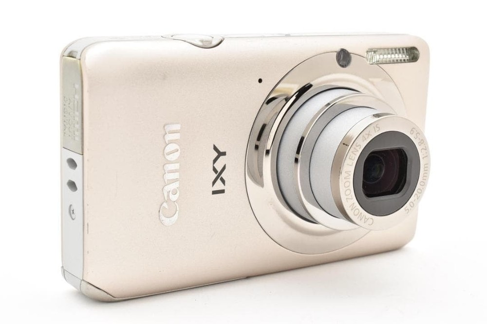 Canon IXY 210F Silver Compact Digital Camera Excellent Condition