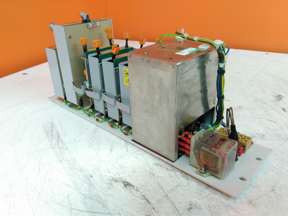 Defective Kratos Analytical AC0944AB Vacuum Control Unit AS-IS