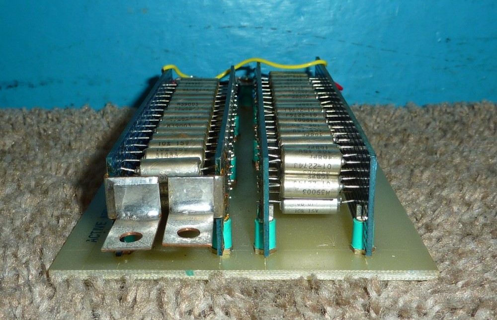 Active Array Capacitive Load 2600/3100uf Very Good Condition
