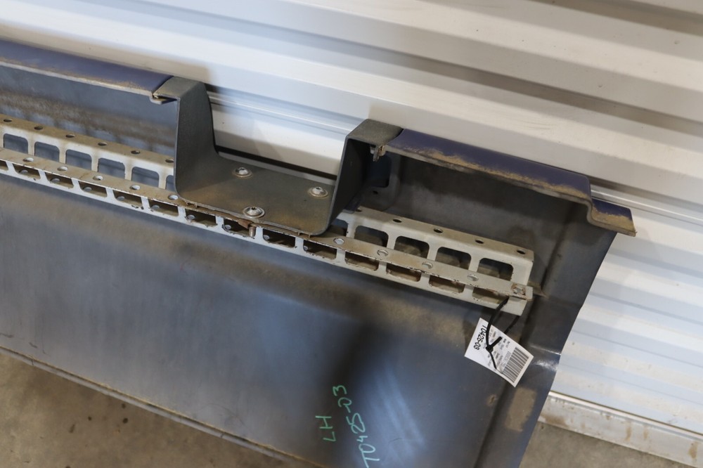 2008-2017 FREIGHTLINER CASCADIA 125 LEFT DRIVER SIDE FAIRING STEP PANEL OEM