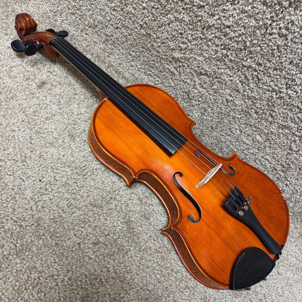 Violin Unlabeled 4/4 w/Case & Bow B
