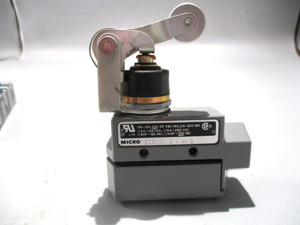 NEW HONEYWELL MICRO BZE6-2RN2 LIMIT SWITCH