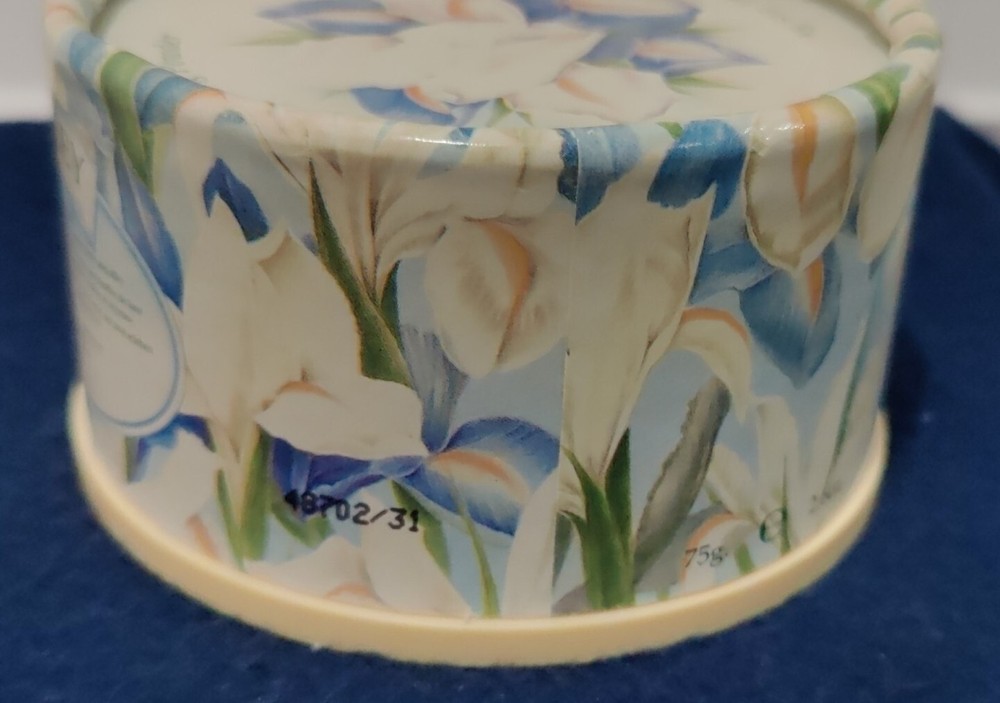 VTG Bronnley Dusting Powder White Iris Round Box Almost Empty