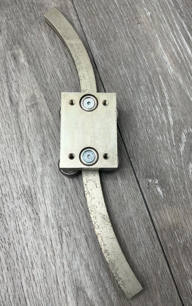 S-Shaped Compact Linear Rail Guide System w/Sliders (Part# Unknown)
