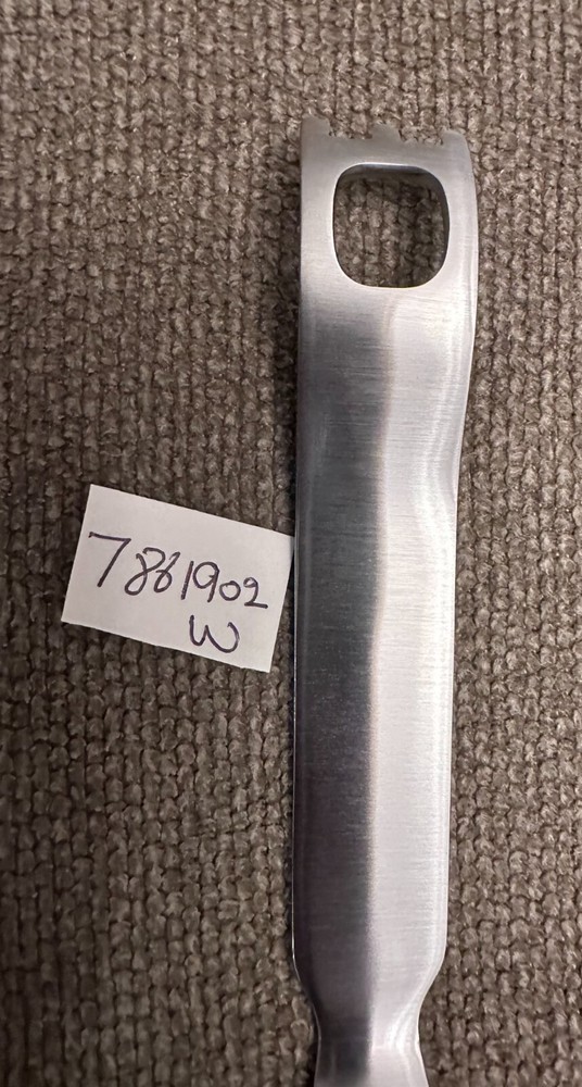 WM7861902-W ----ANGLED GLENOID RETRACTOR-WIDE 10" BLADE WIDTH 1"