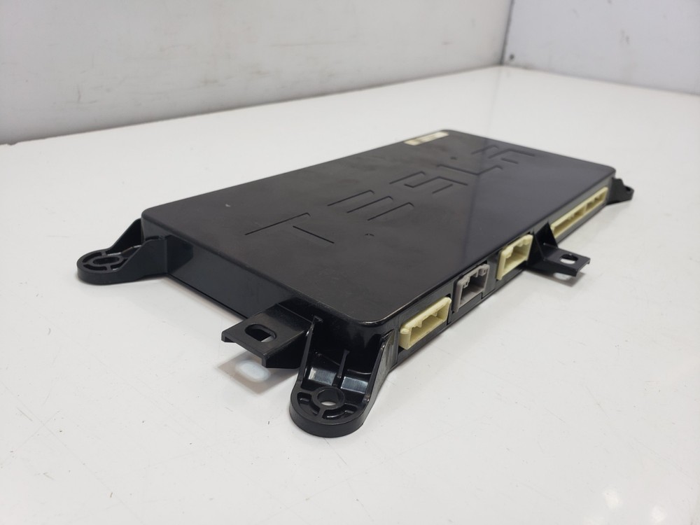 ✅ 2016-2020 OEM Tesla Model X Rear Chassis Body Control Module BCM Computer