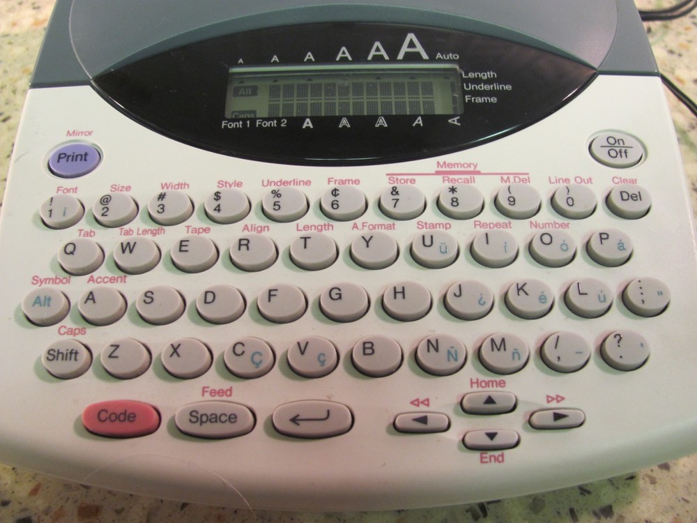 Brother P-Touch PT-1800/1810 Electronic Label Maker Printer