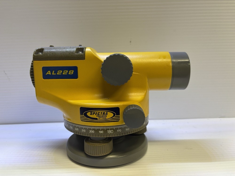 SPECTRA PRECISION Automatic Level with Magnetic Dampened Compensator, AL28M