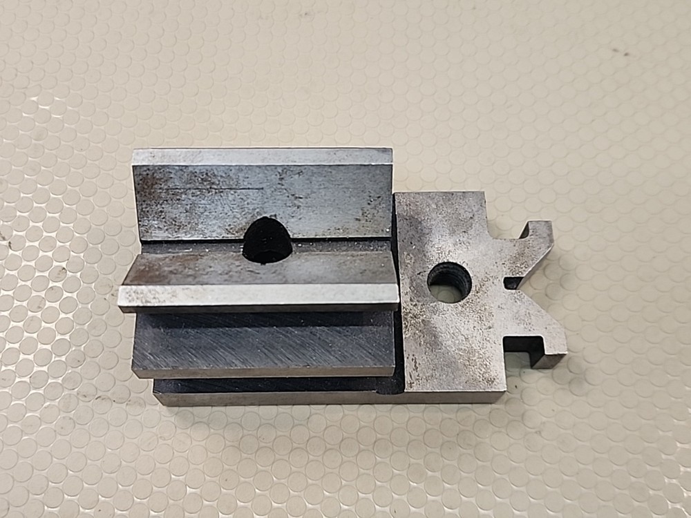 SPI 91-290-7 FISHTAIL V-BLOCK