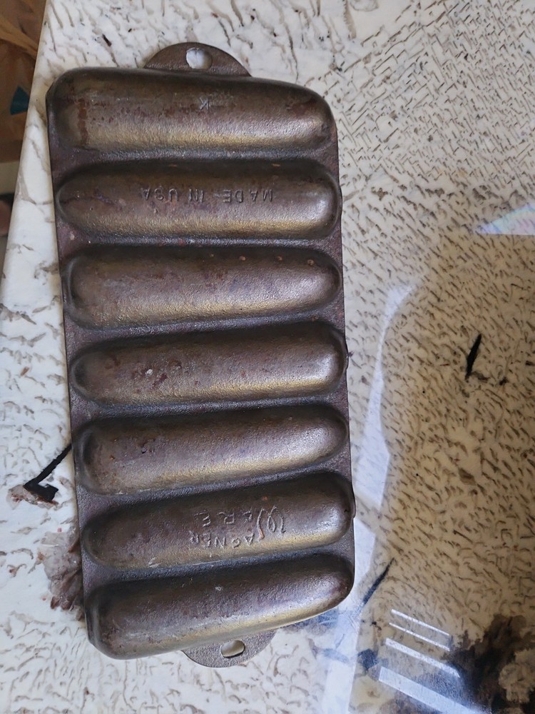 Wagner Iron Corn Bread Pan