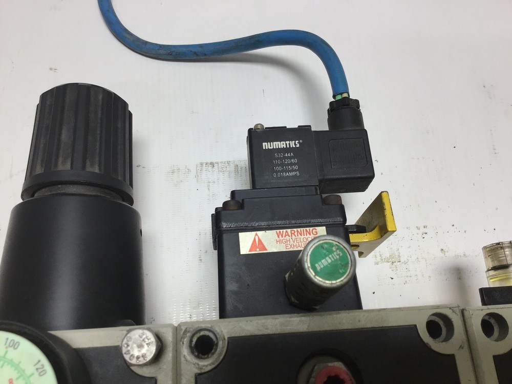 Numatics FlexiBlok Pressure Regulator/Filter/Lubricator/Soft Start Valve Combo.