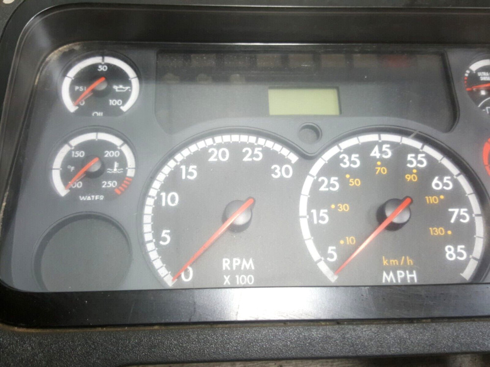 FREIGHTLINER CASCADIA SPEEDOMETER INSTRUMENT CLUSTER -- MISSING PART NUMBER