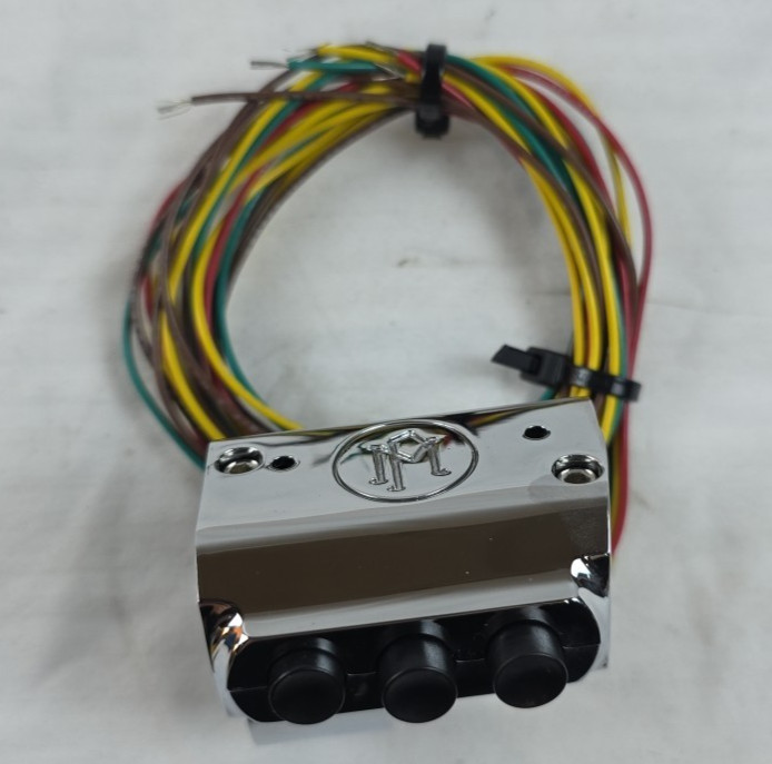 PERFORMANCE MACHINE FOR HARLEY CHROME RIGHT SIDE  SWITCH ASSEMBLY 0616-0096