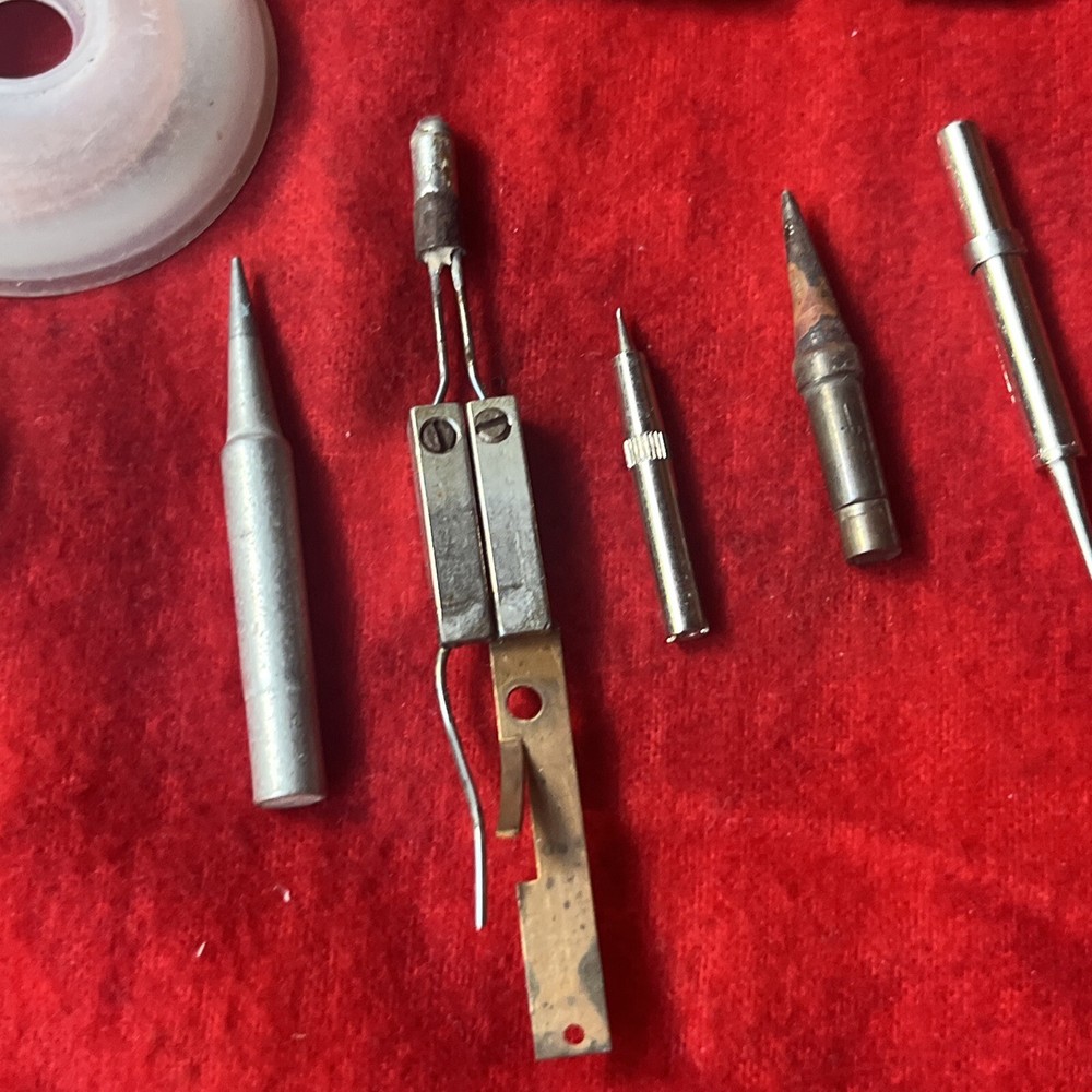 MIXED LOT SOLDERING TIPS & SOLDER SPOOLS - VARIOUS TYPES (k25)