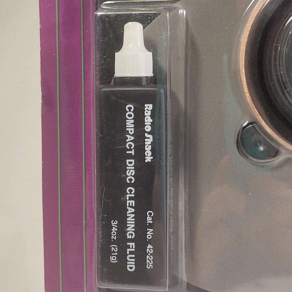 Radio Shack CD Cleaning Kit New Sealed