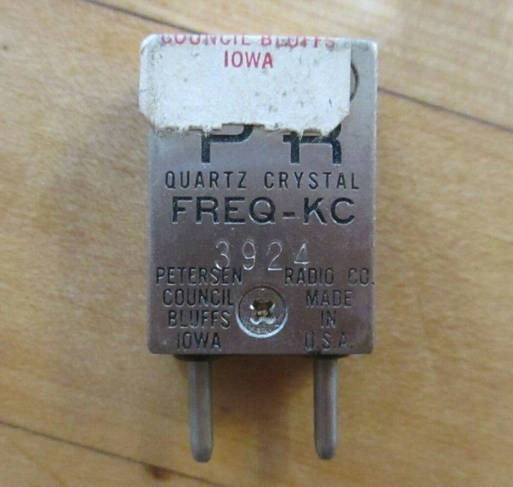 WRL World Radio Labs FT243 3924 KC kHz Ham Radio Crystal Petersen Z2