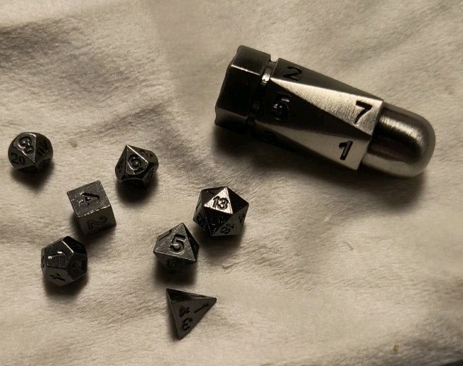 Mini Dice Set Bronze 8 Pcs Polyhedral Sharp Edge Dungeons & Dragons DND D12